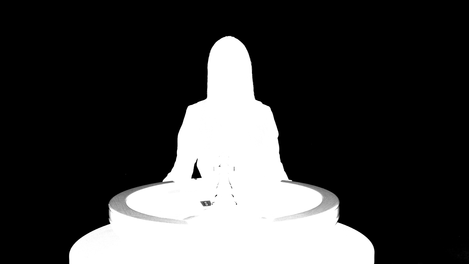HSV Keyer with Luminance configuration — false transparency on table and wheel substantially reduced