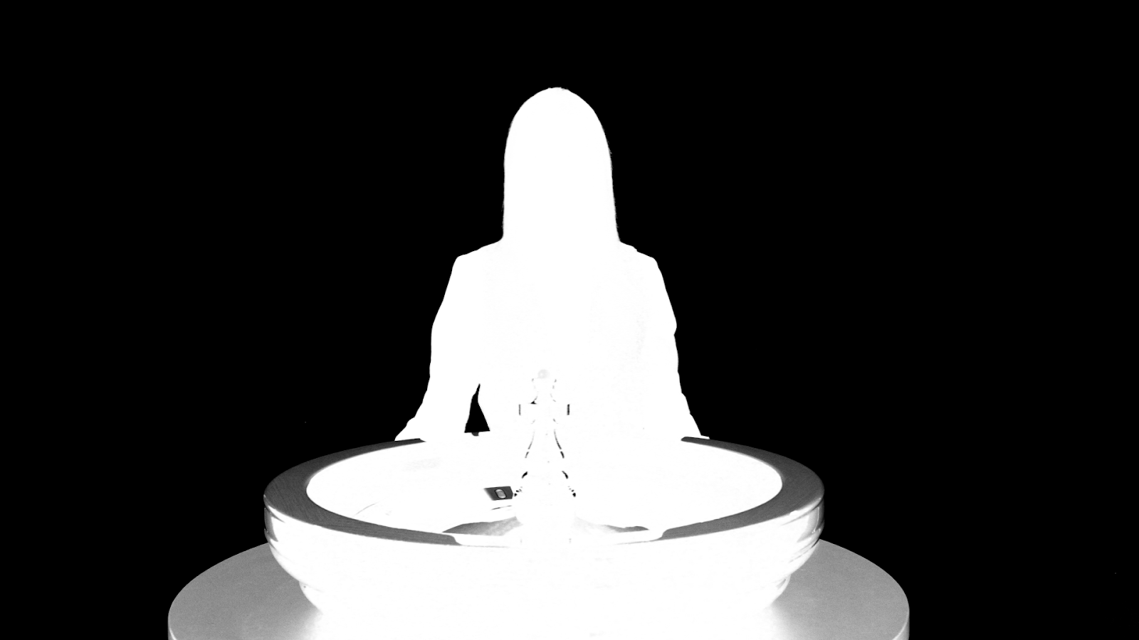 HSV Keyer without Luminance configuration — table and wheel are partly transparent due to reflected hue
